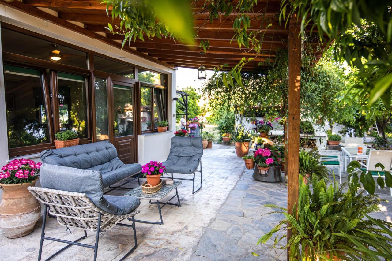 The Village House Volos Buitenkant foto